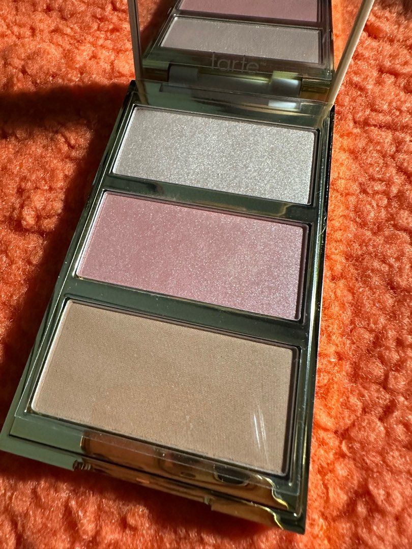 Tarte blush on, highlighter and contour (Category: Makeup) located in Pasig City. Submitted by closetcleanoutmnl (Listing ID 1270043709, Image 3). Description: Brand new Bought in us Never used Blush on, highlighter and contour .