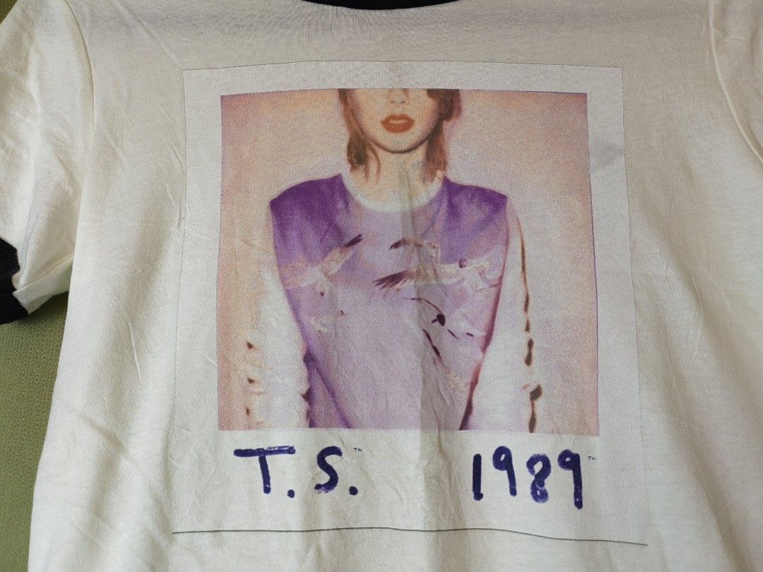 Taylor Swift 1989 Word Tour, Women's Fashion, Tops, Shirts on Carousell