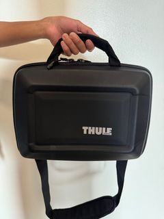 Thule Guntlet Laptop Bag