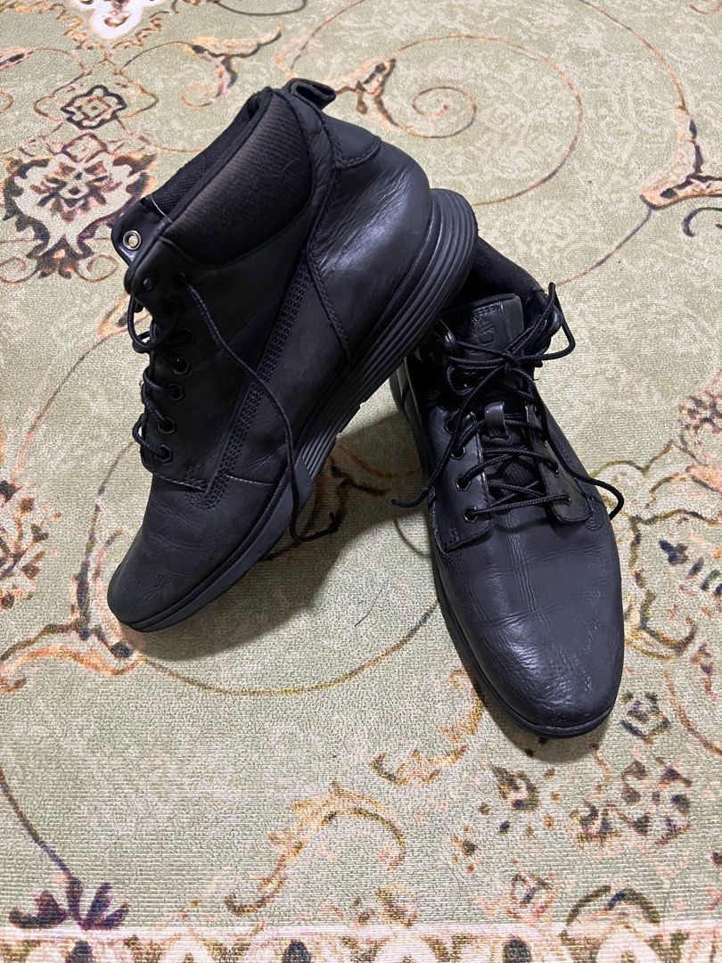 Triple top black timberlands