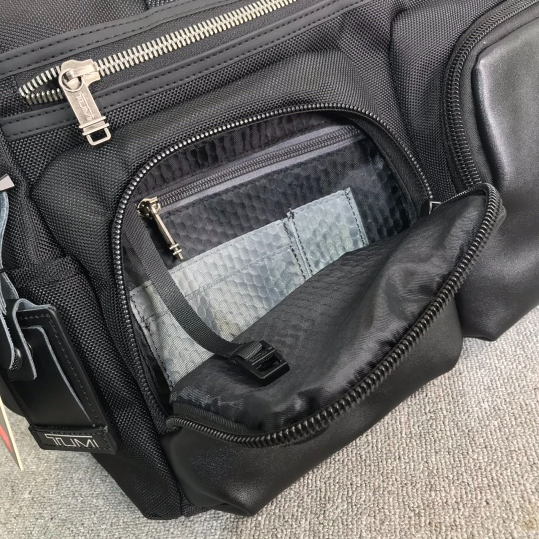 Tumi irwin duffel discount