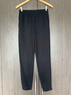 Uniqlo black workout pants