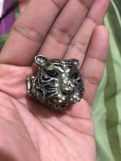 Vintage fancy lion head ring