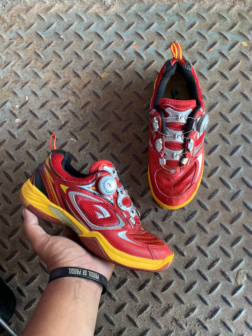 Vitro sale badminton shoes
