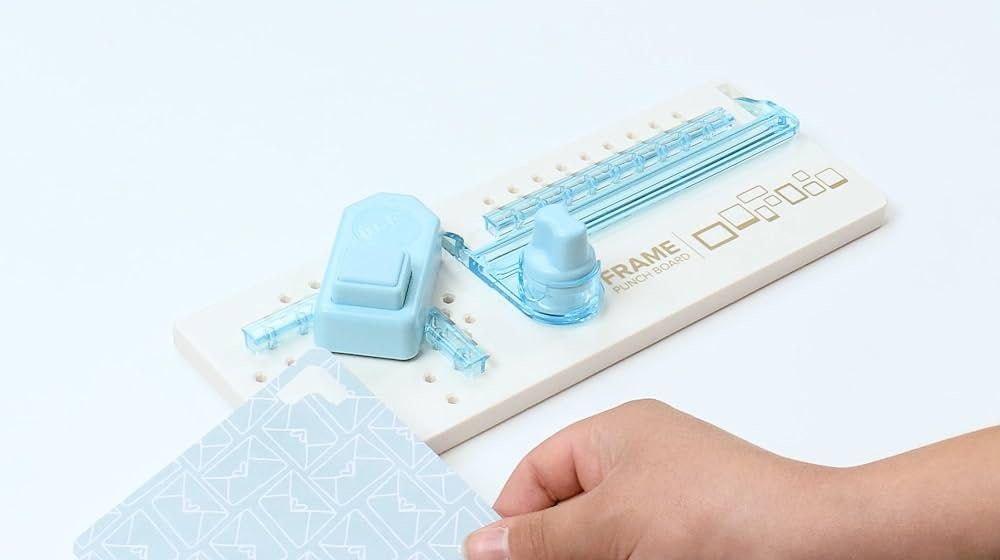 We R Memory Keepers Frame Punch Board, Hobbies & Toys, Stationery