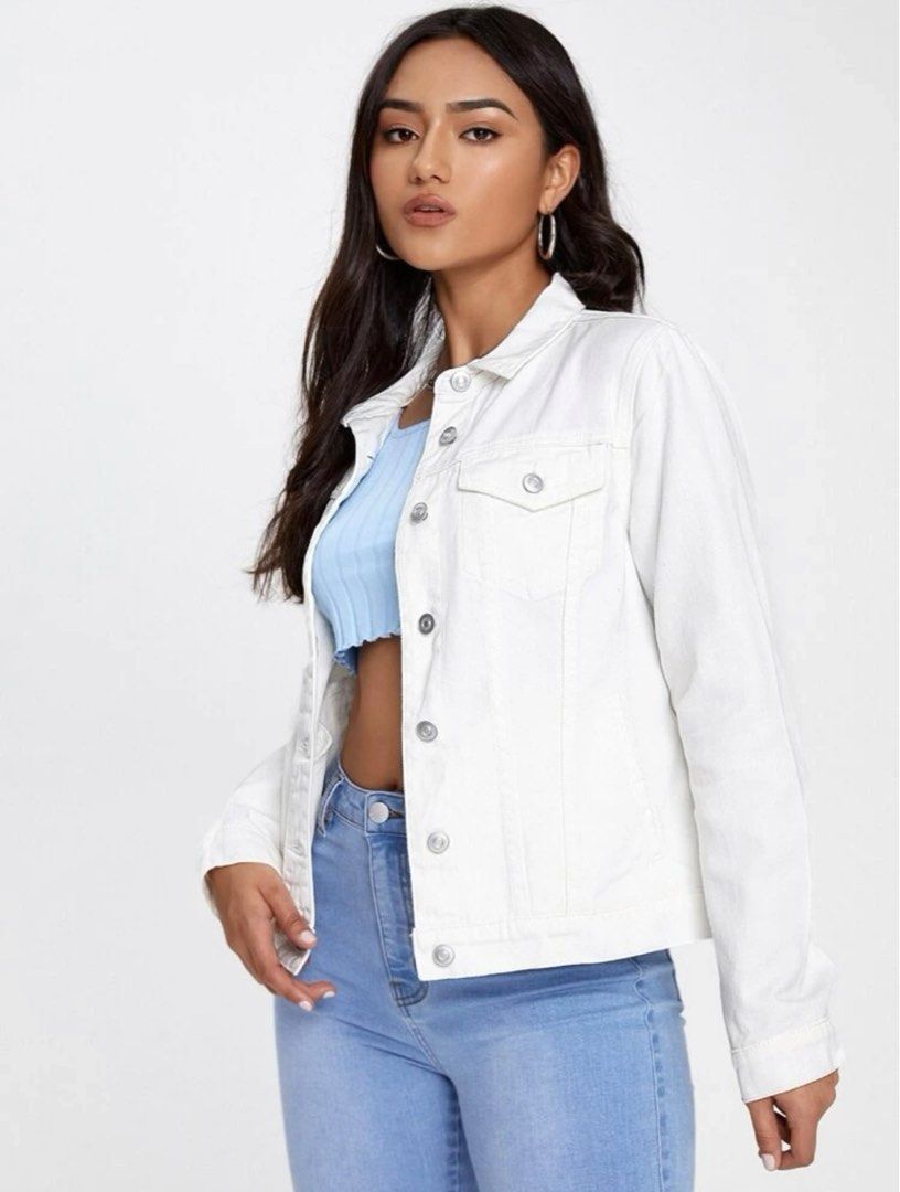 White denim jacket w pockets