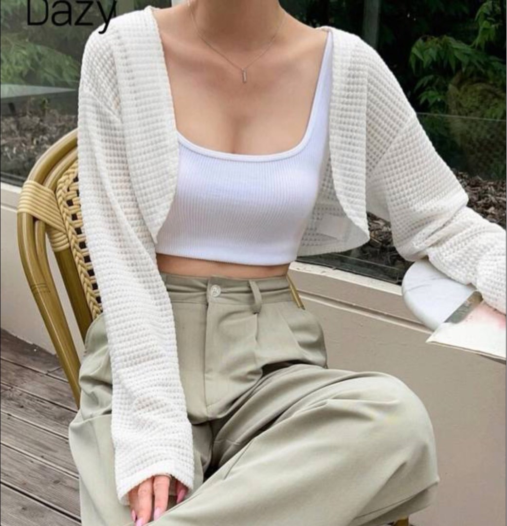 White knit cardigan top