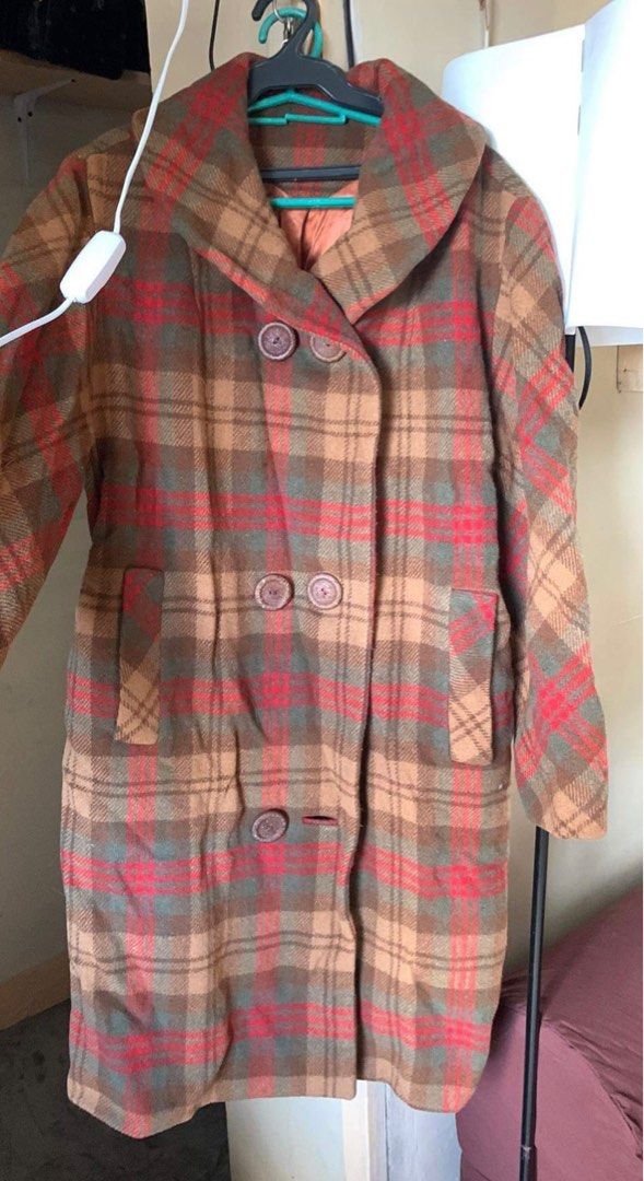 autumn Winter coat (Category: Coats, Jackets and Outerwear) located in Manila. Submitted by fcd2410 (Listing ID 1269907842, Image 1). Description: Autumn/winter coat.