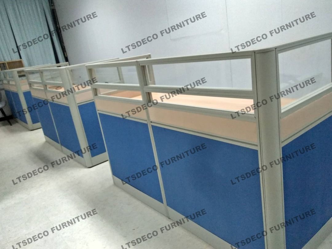 WORKSTATION CUBICLES WITH GLASS OFFICE PARTITION AND FURNITURE ...