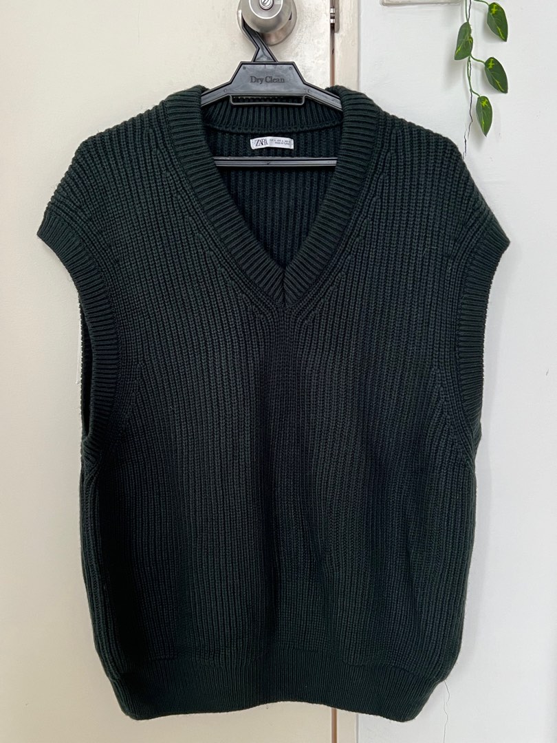 Zara Men knitted vest, Men's Fashion, Tops & Sets, Vests on Carousell