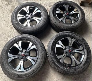 18” BT50 Mazda stock with TRD emblem 6Holes pcd 139 w/265-60-r18 Dunlop Thick tires pwede sa fortuner/Hilux
