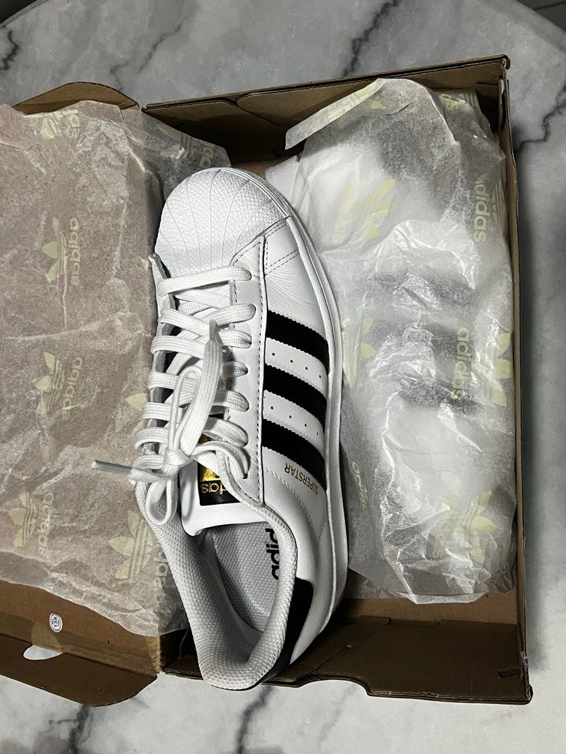 Used womens superstar clearance