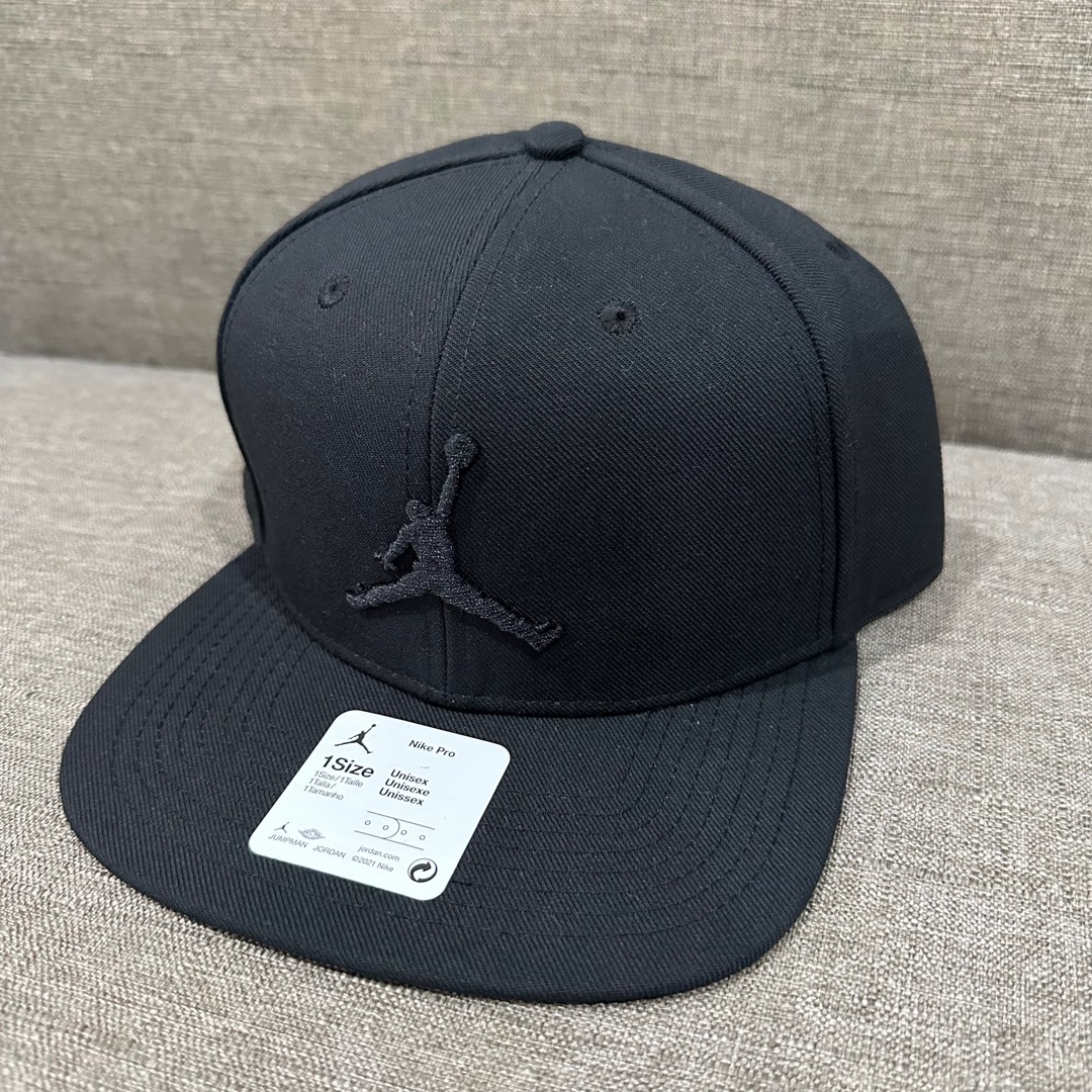 AIR JORDAN CAP, Men's Fashion, Watches & Accessories, Caps & Hats on Carousell