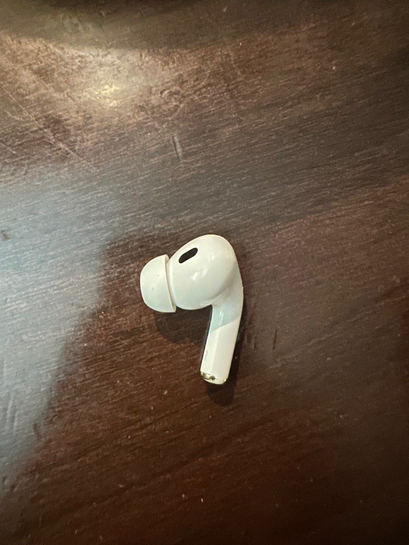 Airpods Pro 2 右耳Right bud, 音響器材, 耳機- Carousell