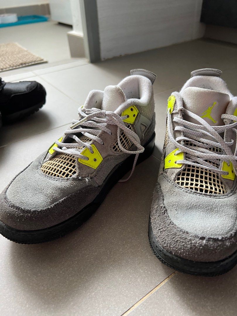 Almost new! (Category: Babies & Kids Fashion) located in Singapore. Submitted by ririn18sibuea (Listing ID 1270131908, Image 1). Description: Almos new! Wear only 3/4times! Good condition! Size 36! .