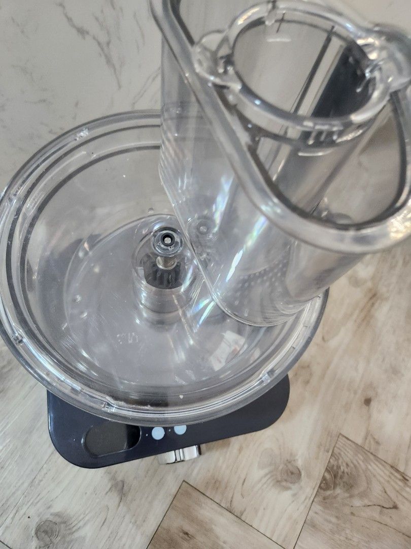 Almost New Kenwood Multipro Excel Food Processor, TV & Home Appliances