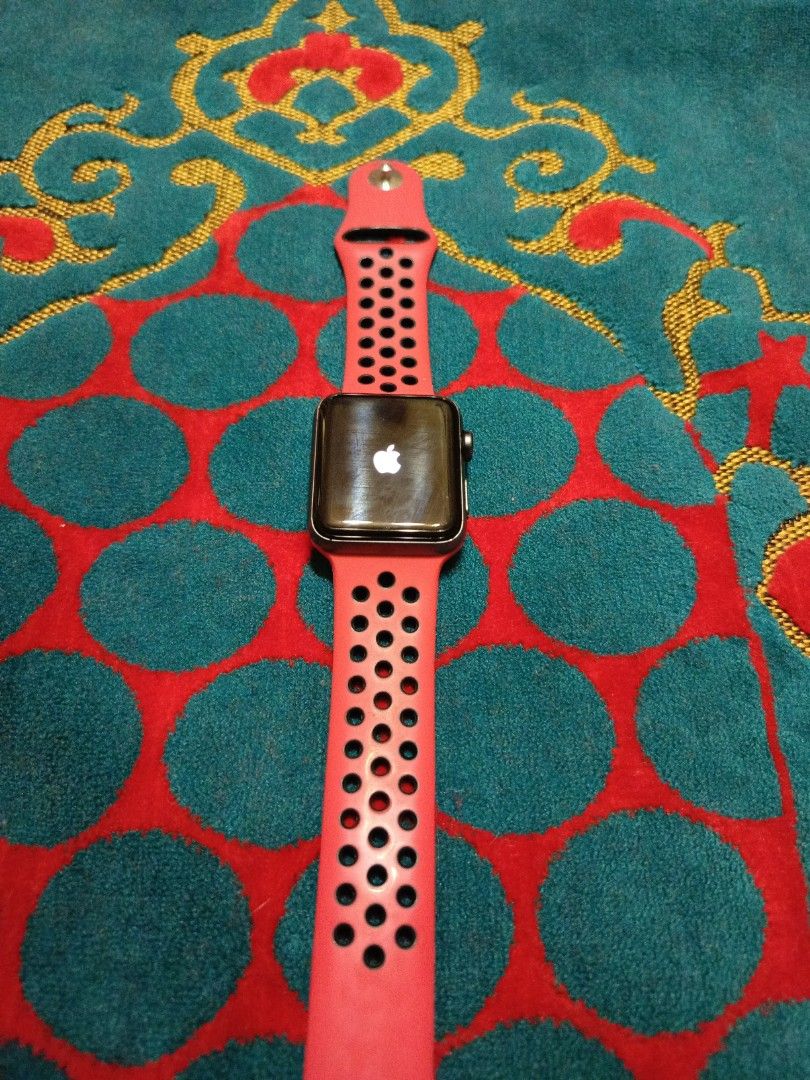 Apple watch series discount 1 42mm aluminium case