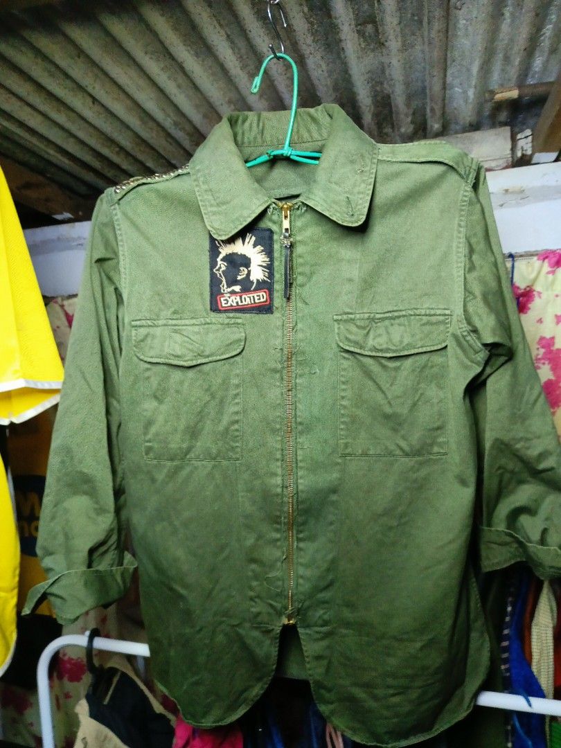 army green jacket, Men's Fashion, Coats, Jackets and Outerwear on Carousell