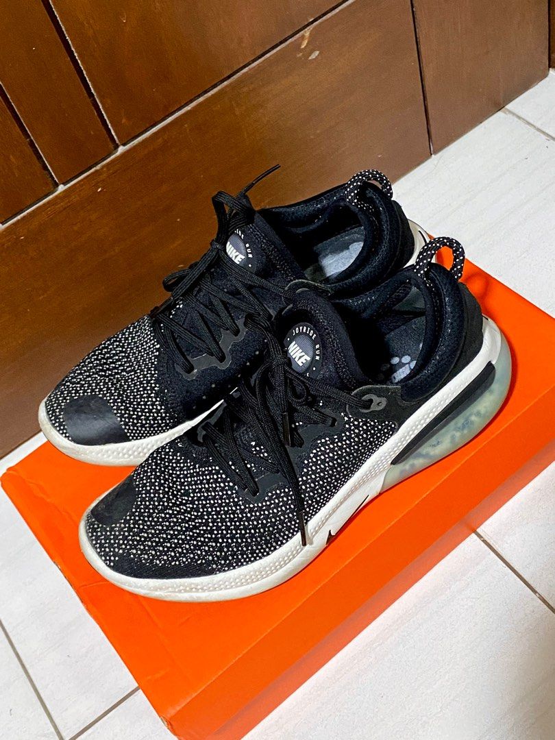 SALE AUTHENTIC NIKE Joyride Black