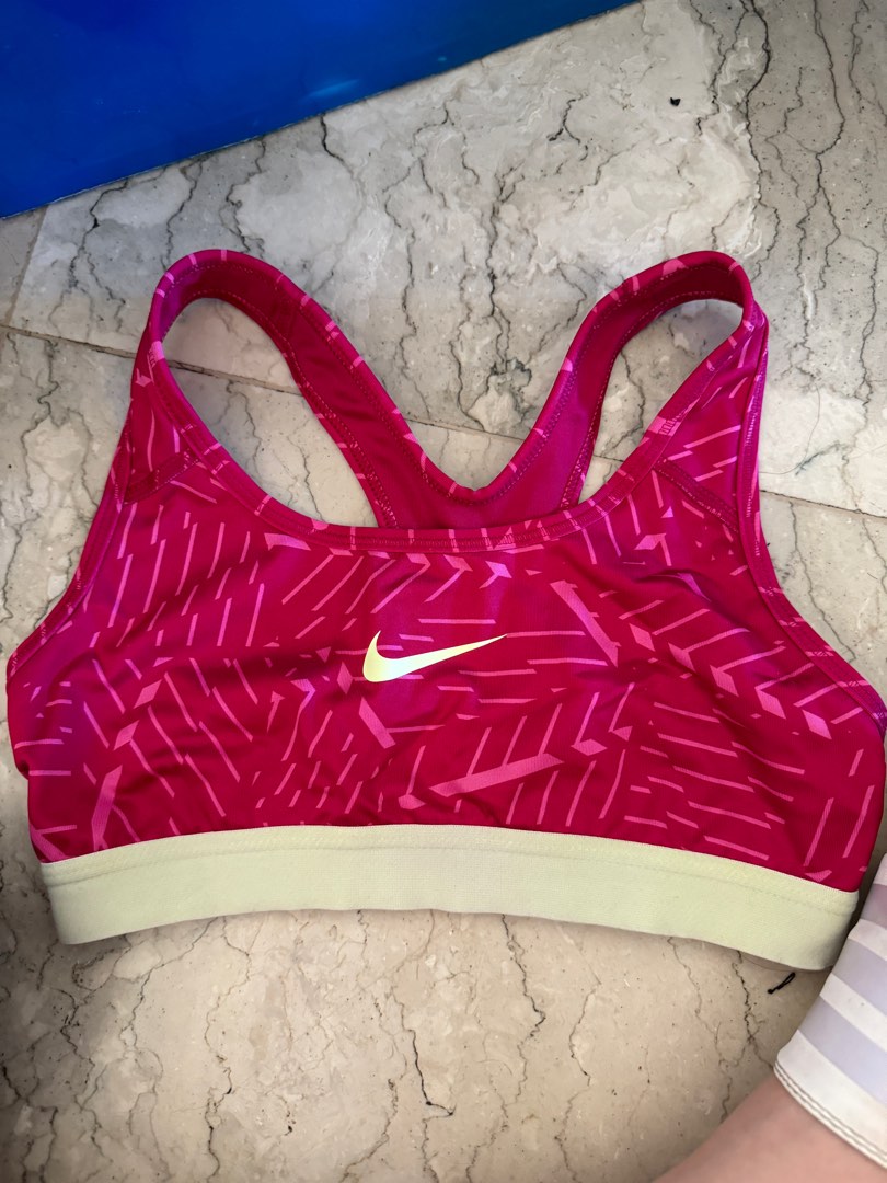 Authentic Nike Pro sports bra, Women's Fashion, Activewear on Carousell