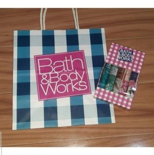 Bath & body wash pink travel size parfume mix varian set box 5in1 take all