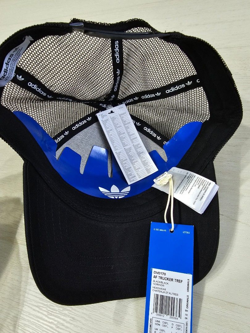 BNWT Adidas Trucker Cap DV0170