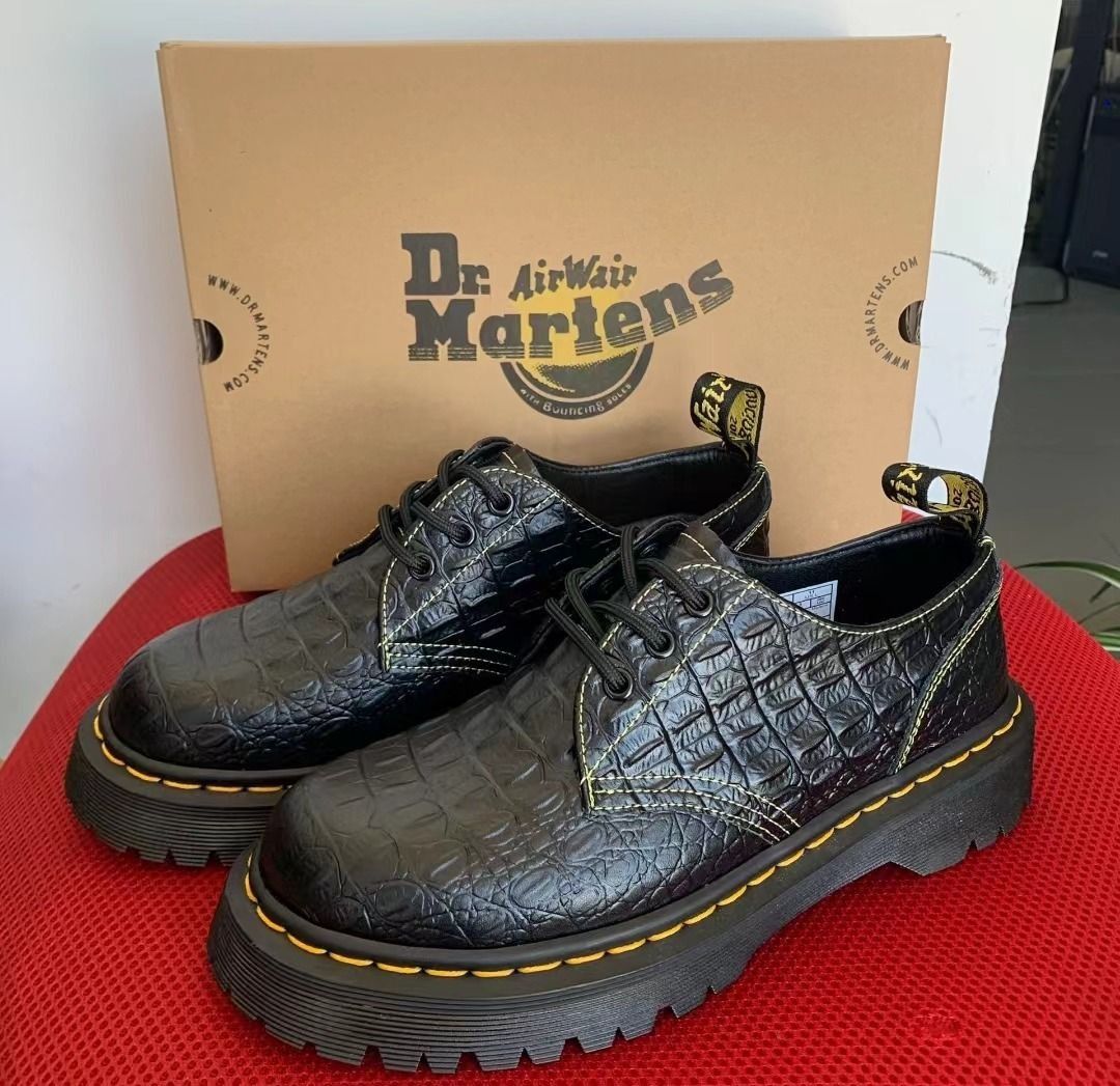 Patterned top dr martens