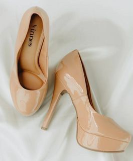 By Innes Closed toe Nude Heels (discontinued)