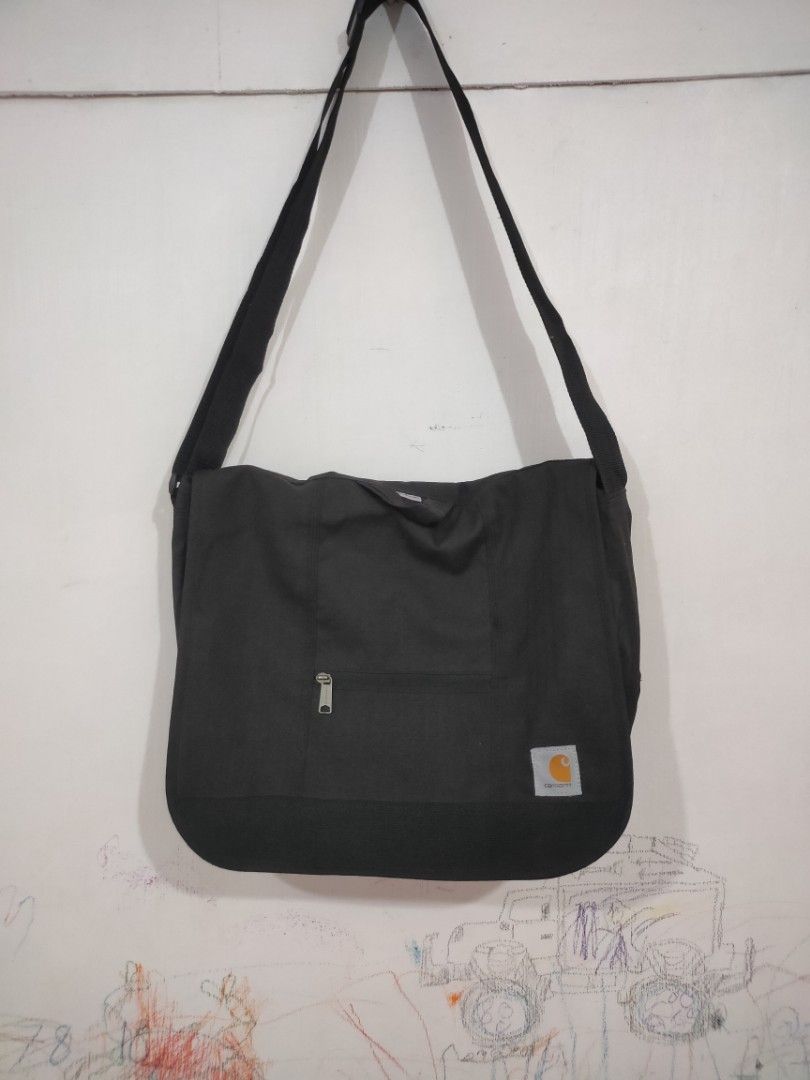 Carhartt D89 Messenger Bag, Men's Fashion, Bags, Sling Bags on Carousell