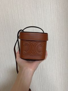 （分類：）位於 。 由 ccyuet 提交（商品編號 1270143784，圖片 1）。簡介： 。