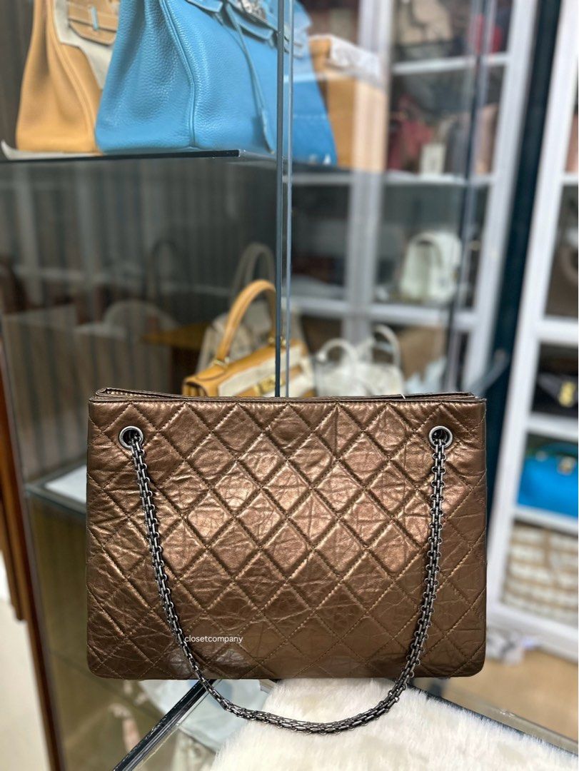 Chanel leather 2024 tote bag