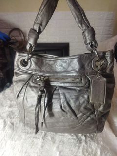 (Kategori: ) berada di . Dikirim oleh sha_numpreloved (ID iklan 1270196262, Gambar 1). Deskripsi: .