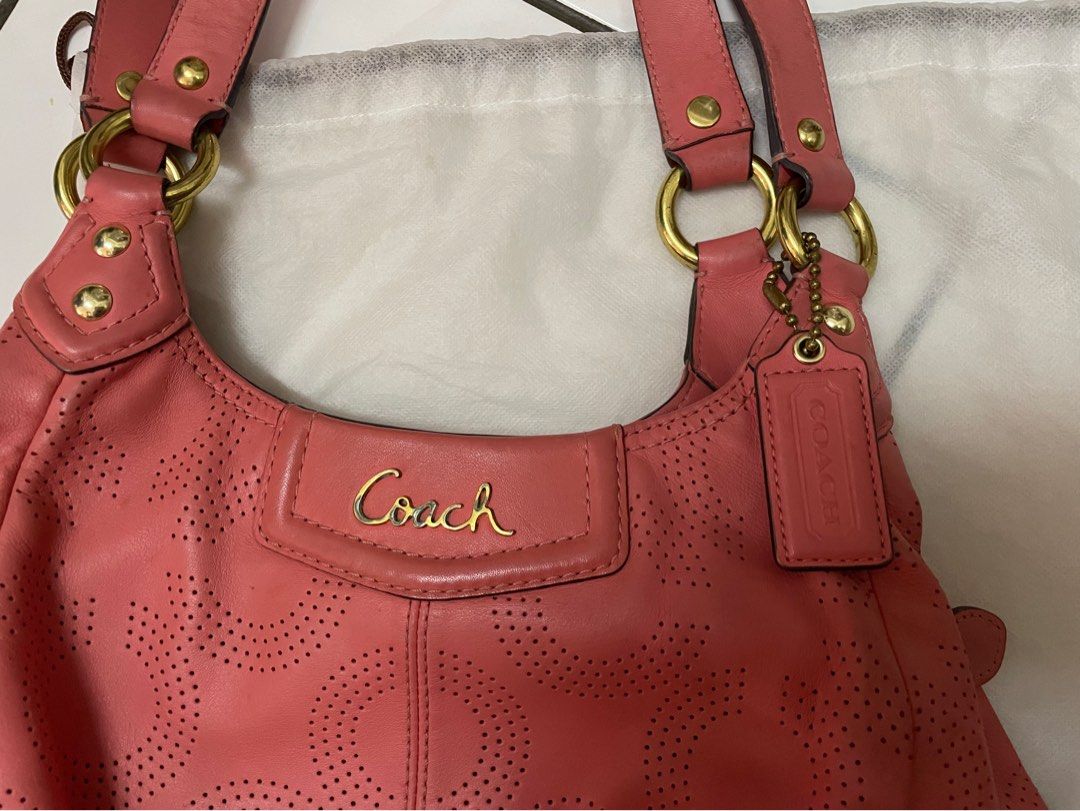 Coach ideal clearance zipper