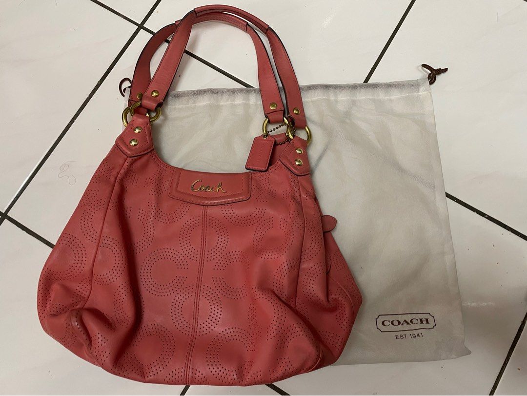 Coach hotsell zipper ideal