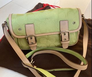 （分類：）位於 。 由 lionko555 提交（商品編號 1270194783，圖片 1）。簡介： 。