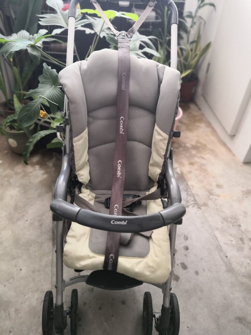 Combi baby stroller, Babies Kids, Going Out, Strollers on Carousell - Main Image