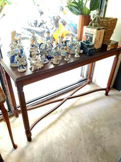 Console table (European) 2nd hand