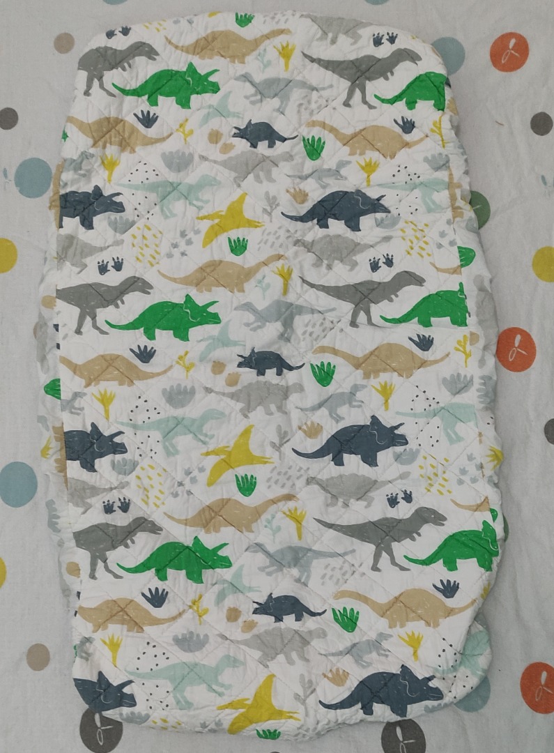 Crate and best sale kids changing pad