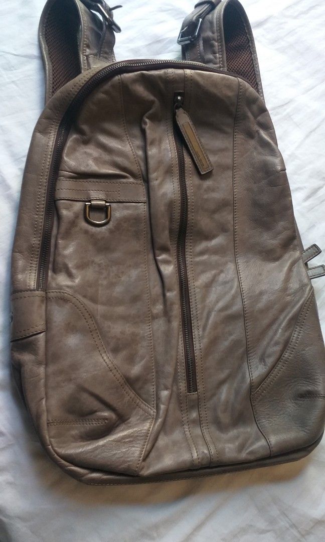 DANIEL Hechter Grey backpack Carousell