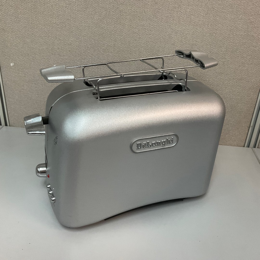 Delonghi Toaster / Bread Toaster, TV & Home Appliances, Kitchen