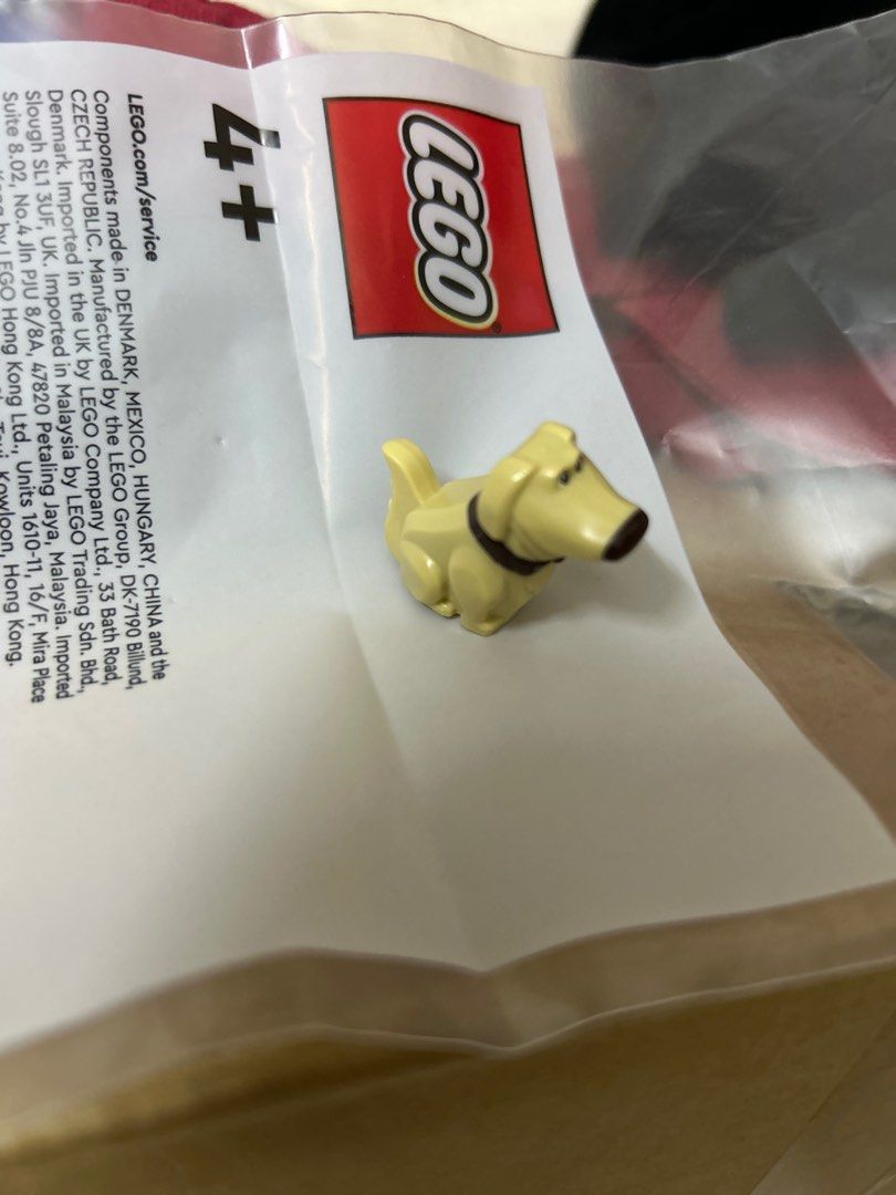 Lego golden retriever minifigure deals