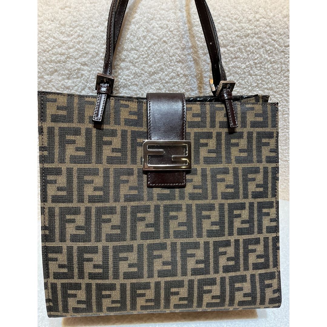 Fendi hot sale classic tote