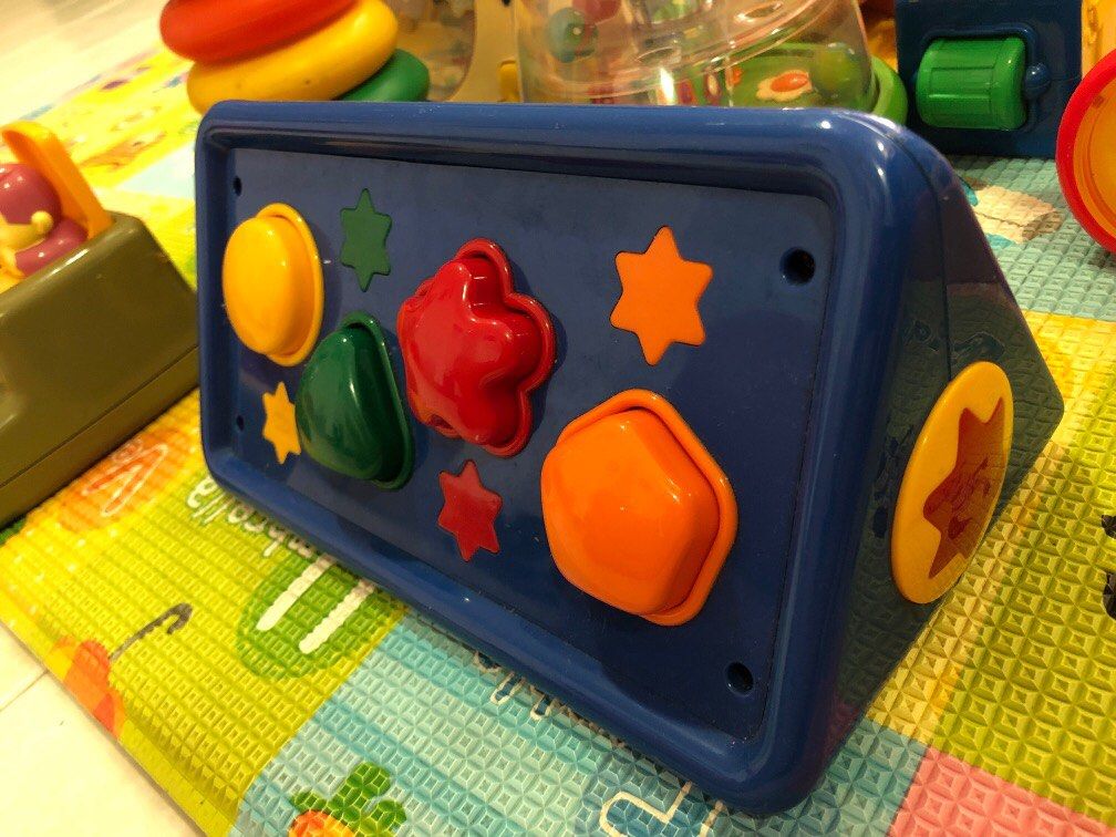 Fisher Price noisy shape sorter