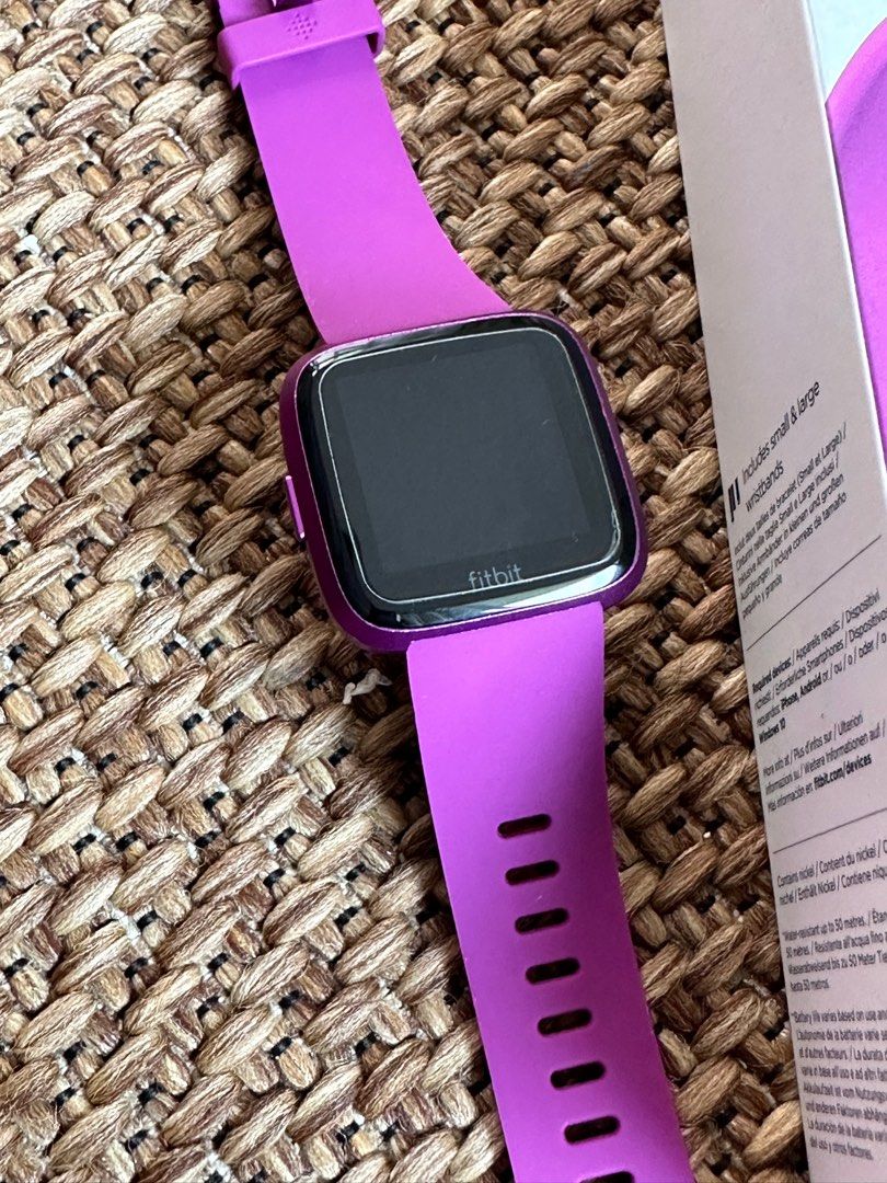 Fitbit hotsell versa nickel