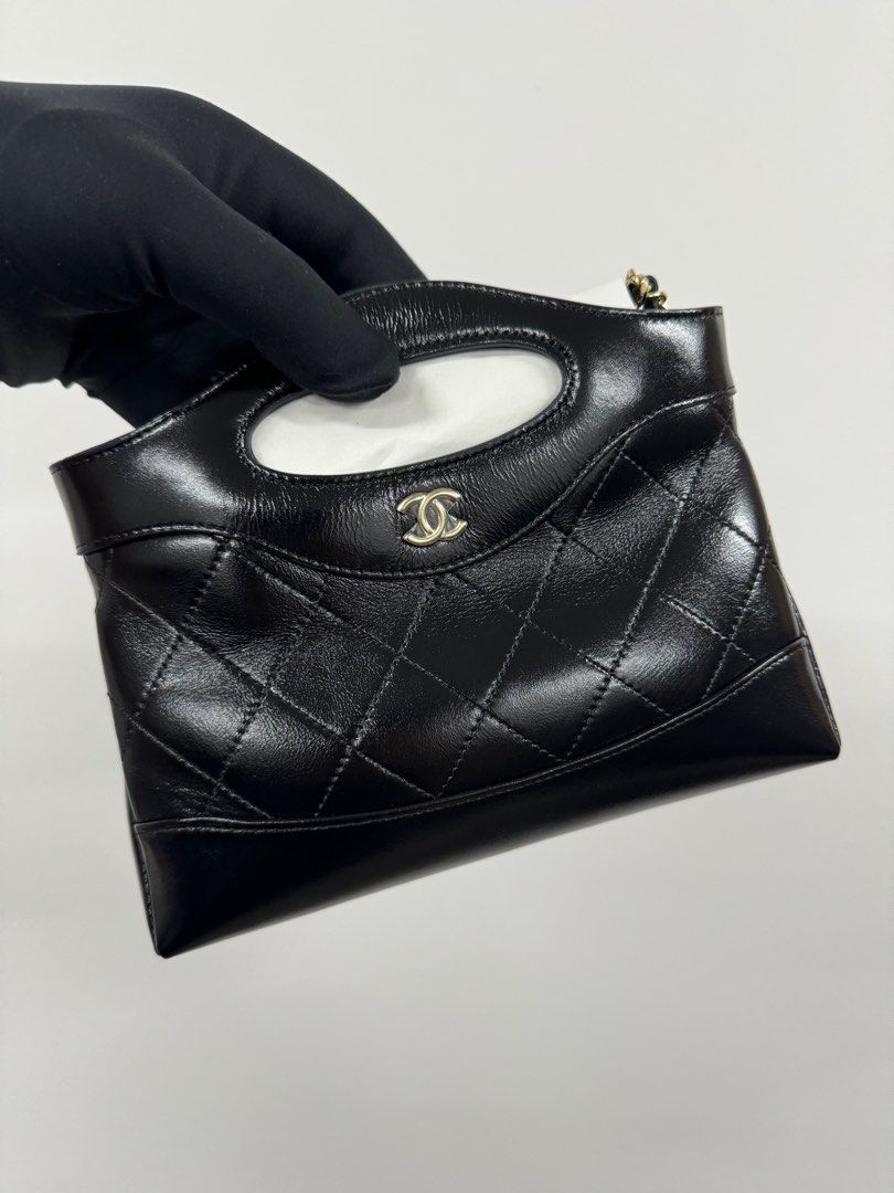 Chanel 31 pouch store
