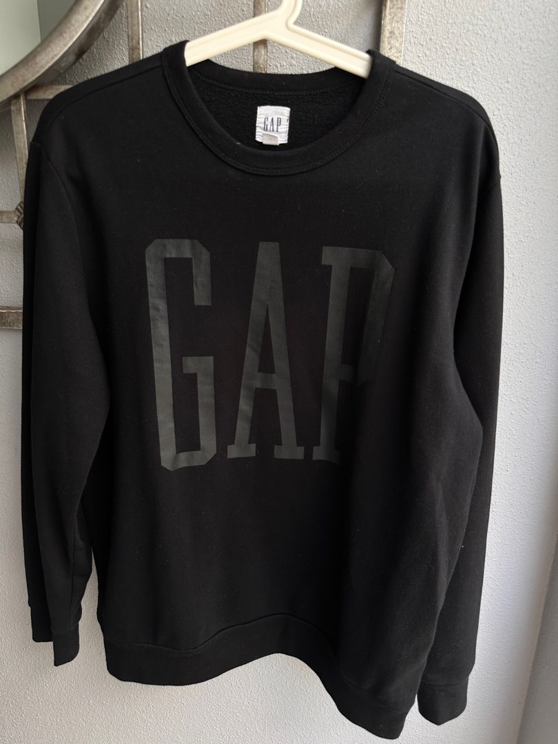 Gap black hot sale sweater