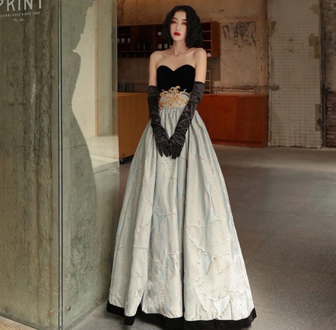 GOWN FOR SALE Only used once Women s Fashion Dresses Sets