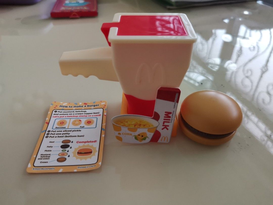 Happy Meal Sauce Dispenser Burger Set, Hobbies & Toys, Toys & Games on