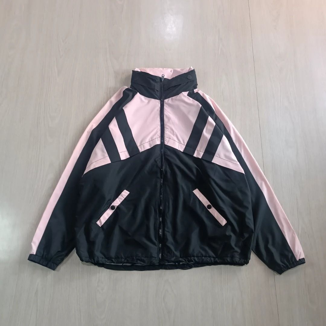 Hollister discount windbreaker jacket