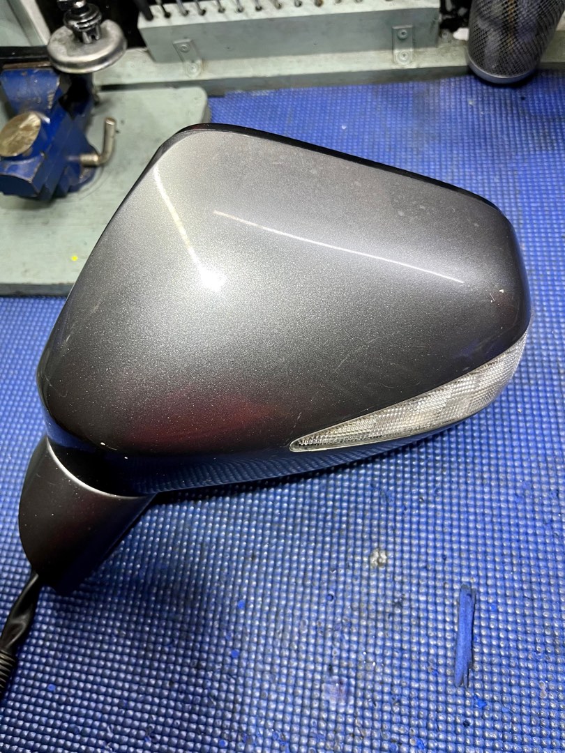 Honda Civic FD1 Side mirror, Car Accessories, Accessories on Carousell
